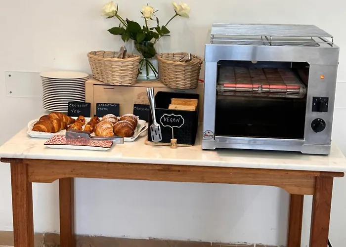 Lukas Vegetarian & Vegan