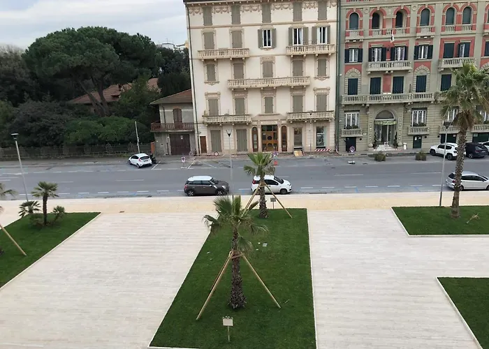 Lukas Vegetarian & Vegan 호텔 3*