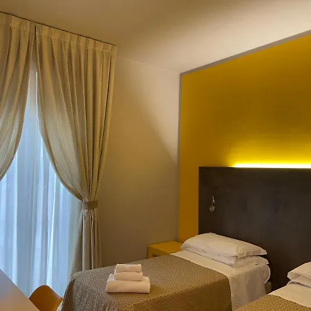 Lukas Vegetarian & Vegan Отель Виареджо