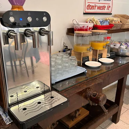 Отель Lukas Vegetarian & Vegan