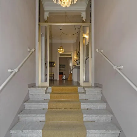 Отель Lukas Vegetarian & Vegan