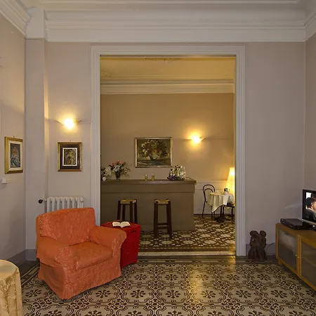 Отель Lukas Vegetarian & Vegan Виареджо