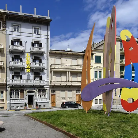 Отель Lukas Vegetarian & Vegan 3*