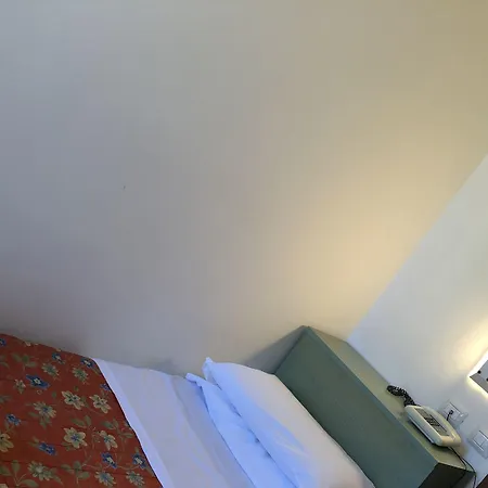 Lukas Vegetarian & Vegan