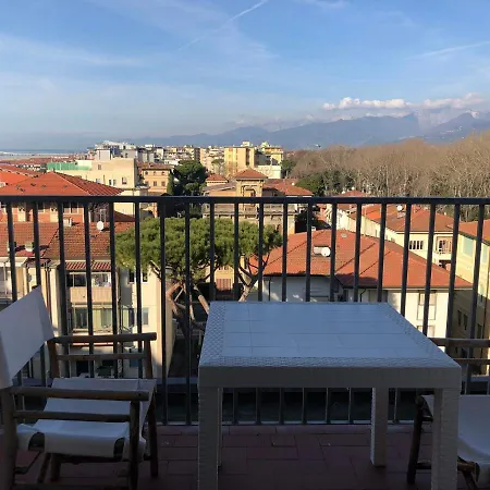Lukas Hotel