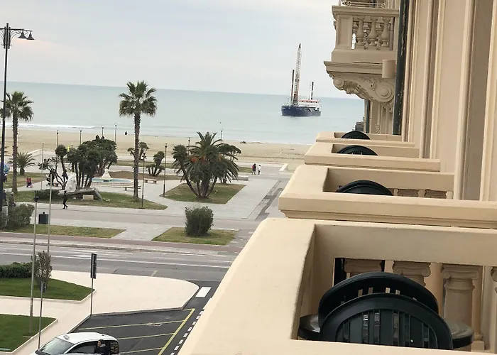 Lukas Vegetarian & Vegan