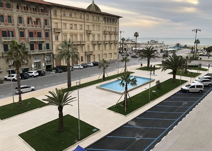 Lukas Vegetarian & Vegan