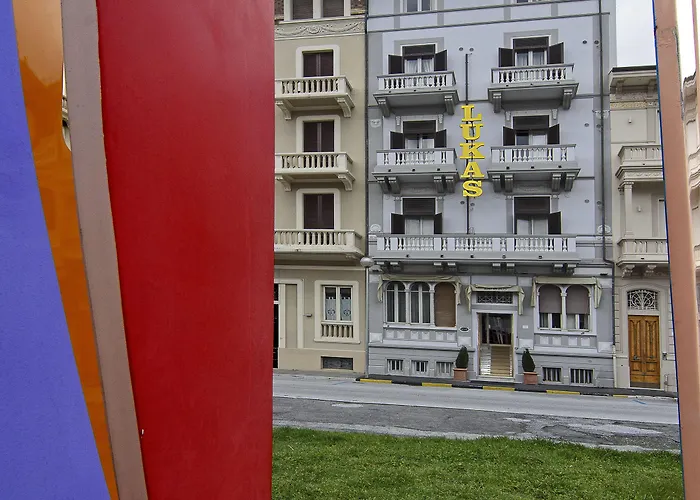 Lukas Vegetarian & Vegan 3* Viareggio